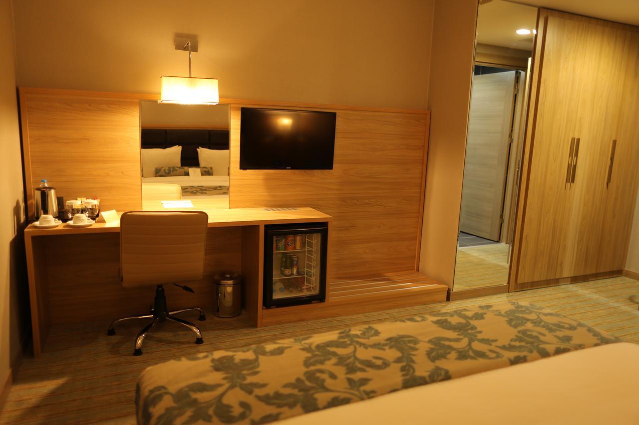 Park Dedeman Elazig Hotel Exterior foto